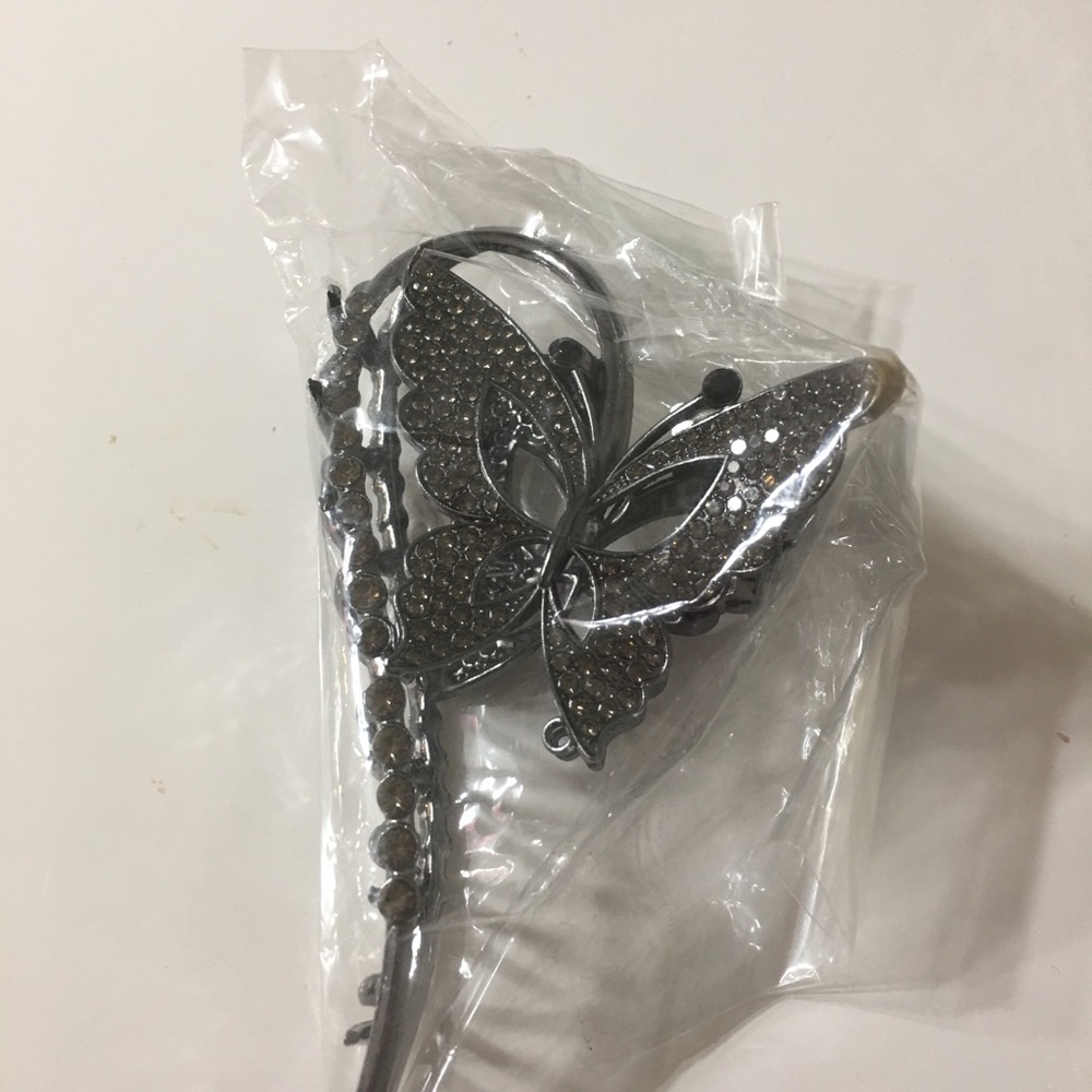 Black butterfly claw clip for hair accessories